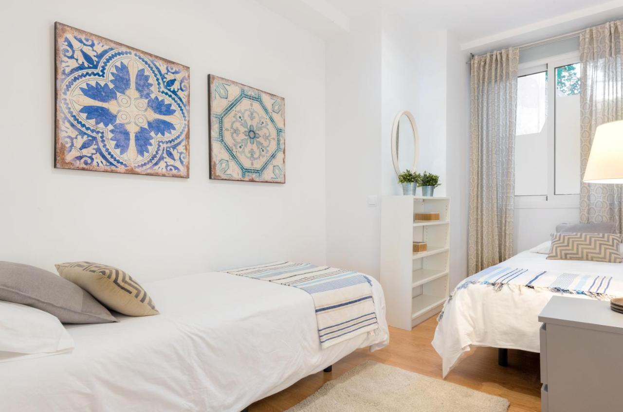Genteel Home Paseo De Reding Малага Екстериор снимка