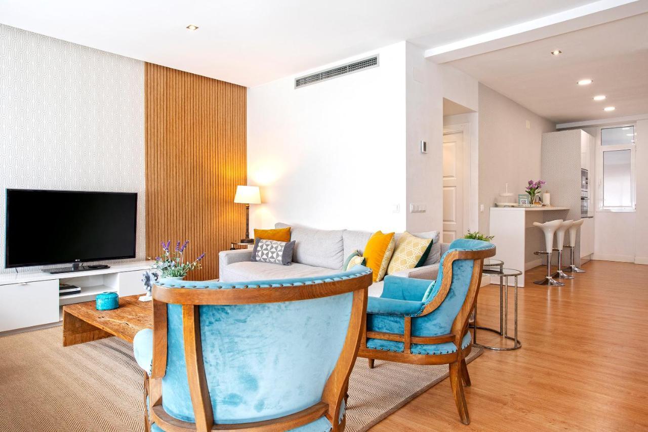 Genteel Home Paseo De Reding Малага Екстериор снимка